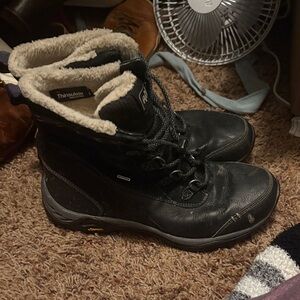Ahnu Black Winter Boots with Cream Lining